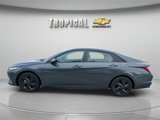 Used 2023 Hyundai Elantra Blue image 2