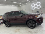 Used 2018 Ford Explorer XLT w/ Equipment Group 202A image 2