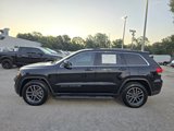 Used 2019 Jeep Grand Cherokee Laredo w/ 18" Wheel & 8.4" Radio Group image 3