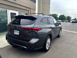 Used 2021 Toyota Highlander Limited image 3