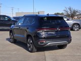 New 2025 Volkswagen Taos SE image 3
