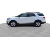 Used 2016 Ford Explorer XLT w/ Equipment Group 202A image 5