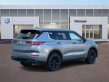 Used 2023 Mitsubishi Outlander SE Black Edition image 4