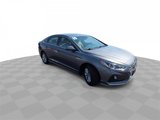 Used 2019 Hyundai Sonata SE w/ Winter Weather Package image 2