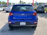 Used 2024 Hyundai Venue SEL image 4