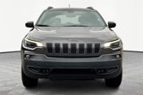 Used 2020 Jeep Cherokee Trailhawk image 3