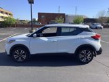 Used 2018 Nissan Kicks SV image 3