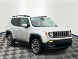 Used 2017 Jeep Renegade Latitude w/ Cold Weather Group image 6