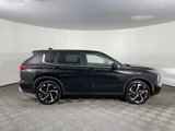 Used 2023 Mitsubishi Outlander SE image 5