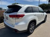 Used 2017 Toyota Highlander XLE image 5