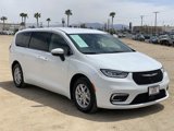 Used 2023 Chrysler Pacifica Touring-L image 3