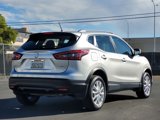 Used 2022 Nissan Rogue Sport SV image 4