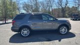 Used 2015 Ford Explorer XLT w/ Equipment Group 202B image 6