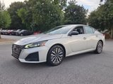 Used 2024 Nissan Altima 2.5 SV image 4