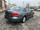 Used 2013 Volkswagen Passat 2.5 S image 3