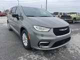 New 2025 Chrysler Pacifica Select image 4