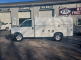 Used 2014 Chevrolet Express 3500 image 2