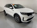 Used 2022 Kia Sorento S image 2