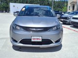 Used 2018 Chrysler Pacifica Touring Plus image 3