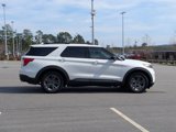 Certified 2022 Ford Explorer XLT image 3