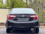 Used 2012 Toyota Camry L image 4