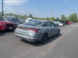 Used 2022 Hyundai Elantra SEL w/ Cargo Package image 4
