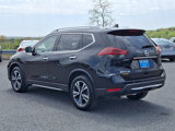 Used 2019 Nissan Rogue SV w/ Premium Package image 4