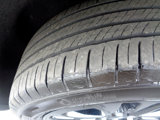 Used 2023 GMC Acadia SLE w/ Driver Convenience Package image 4