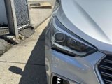 Used 2018 Hyundai Santa Fe SE image 5
