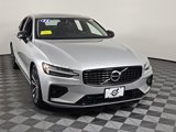 Certified 2022 Volvo S60 B5 Momentum w/ Premium Package image 3