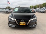 Used 2022 Nissan Sentra SR w/ Lighting Package image 2