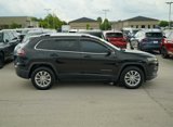 Used 2019 Jeep Cherokee Latitude w/ Popular Appearance Group image 5