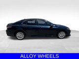 Used 2020 Toyota Camry LE image 3