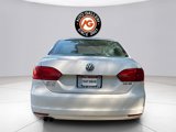 Used 2011 Volkswagen Jetta SE image 4