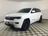 Used 2020 Jeep Grand Cherokee Altitude image 3