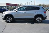 Used 2024 Volkswagen Taos SE image 3