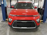 Used 2022 Kia Soul LX image 2