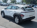 Used 2024 Hyundai Kona SE image 5
