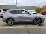 Used 2016 Nissan Rogue SL image 3