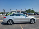 Used 2017 Ford Fusion SE image 3