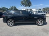 Used 2017 Jaguar F-PACE Premium image 4