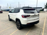 Used 2018 Jeep Compass Limited image 5