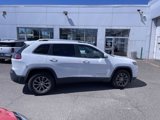 Used 2019 Jeep Cherokee Latitude Plus w/ Comfort/Convenience Group image 6