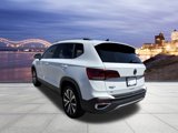 Certified 2024 Volkswagen Taos SE image 3