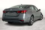 Used 2022 Nissan Altima 2.5 SV image 2