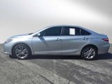 Used 2016 Toyota Camry SE image 2