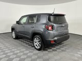 Used 2023 Jeep Renegade Latitude image 4