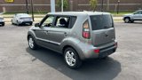 Used 2011 Kia Soul + image 5