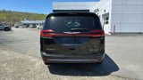 Used 2023 Chrysler Pacifica Touring-L image 5