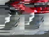 Used 2019 Toyota Camry SE image 5
